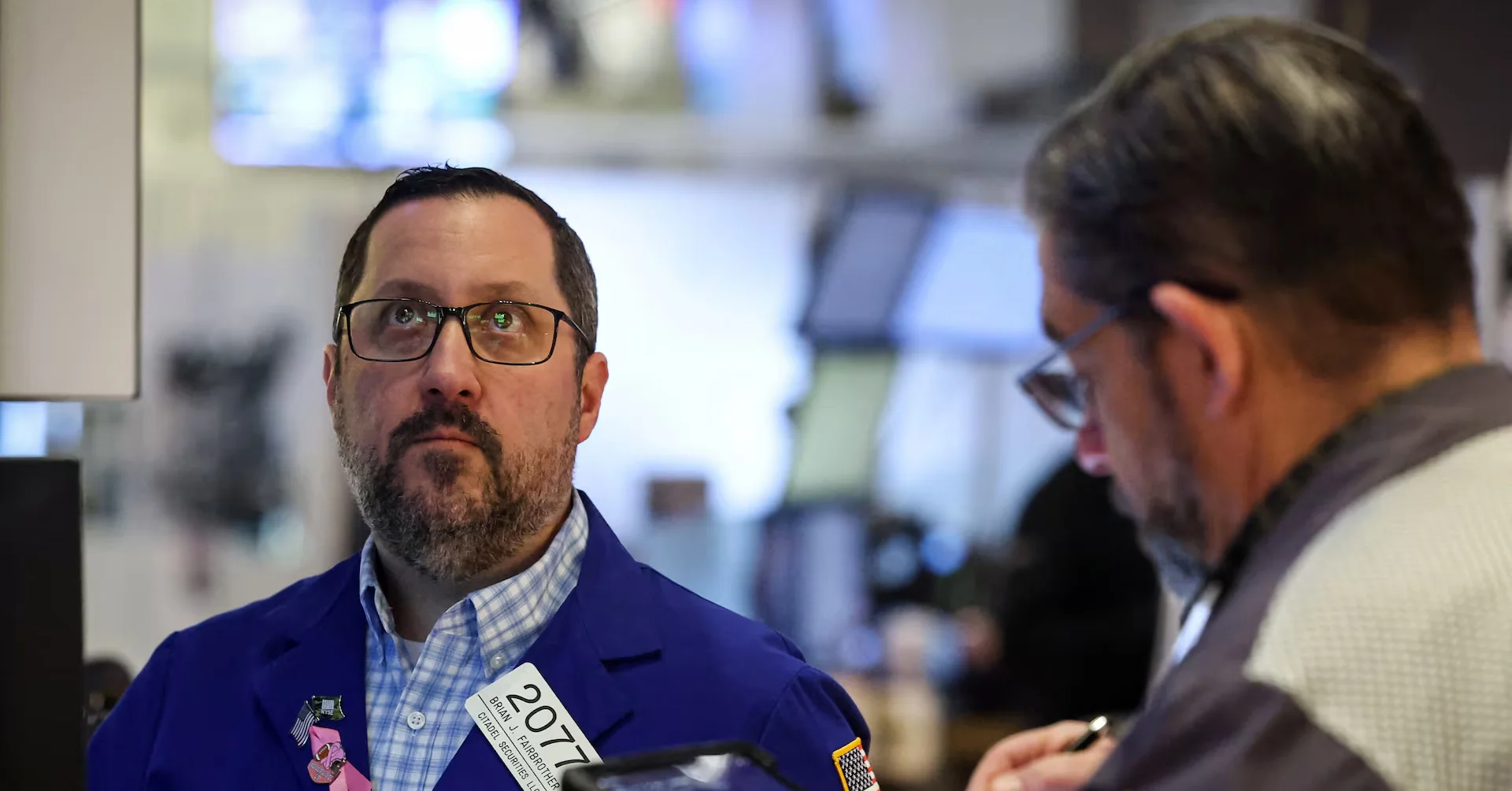 Dow Jones Closes Above 48,000 for First Time on AI Earnings Surge