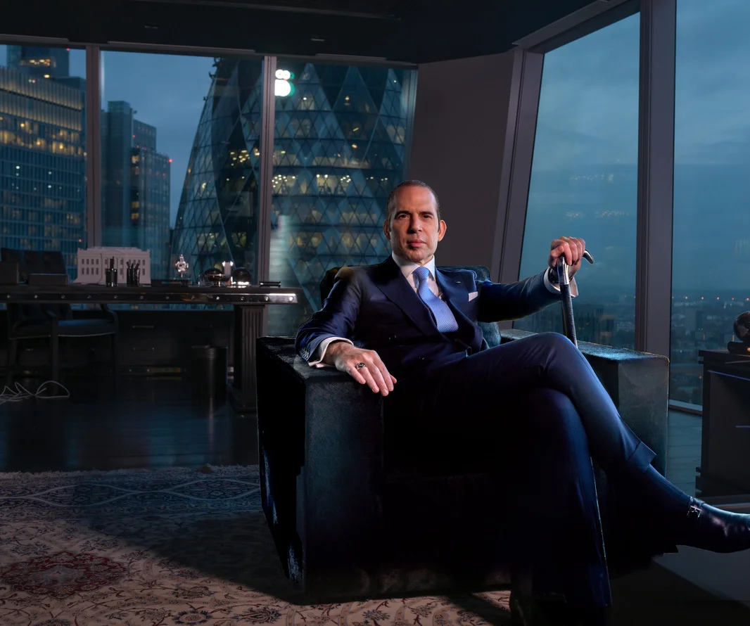 Early Career Milestones and Rise in International Banking